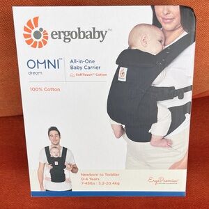 Ergobaby Omni Dream Carrier in Black